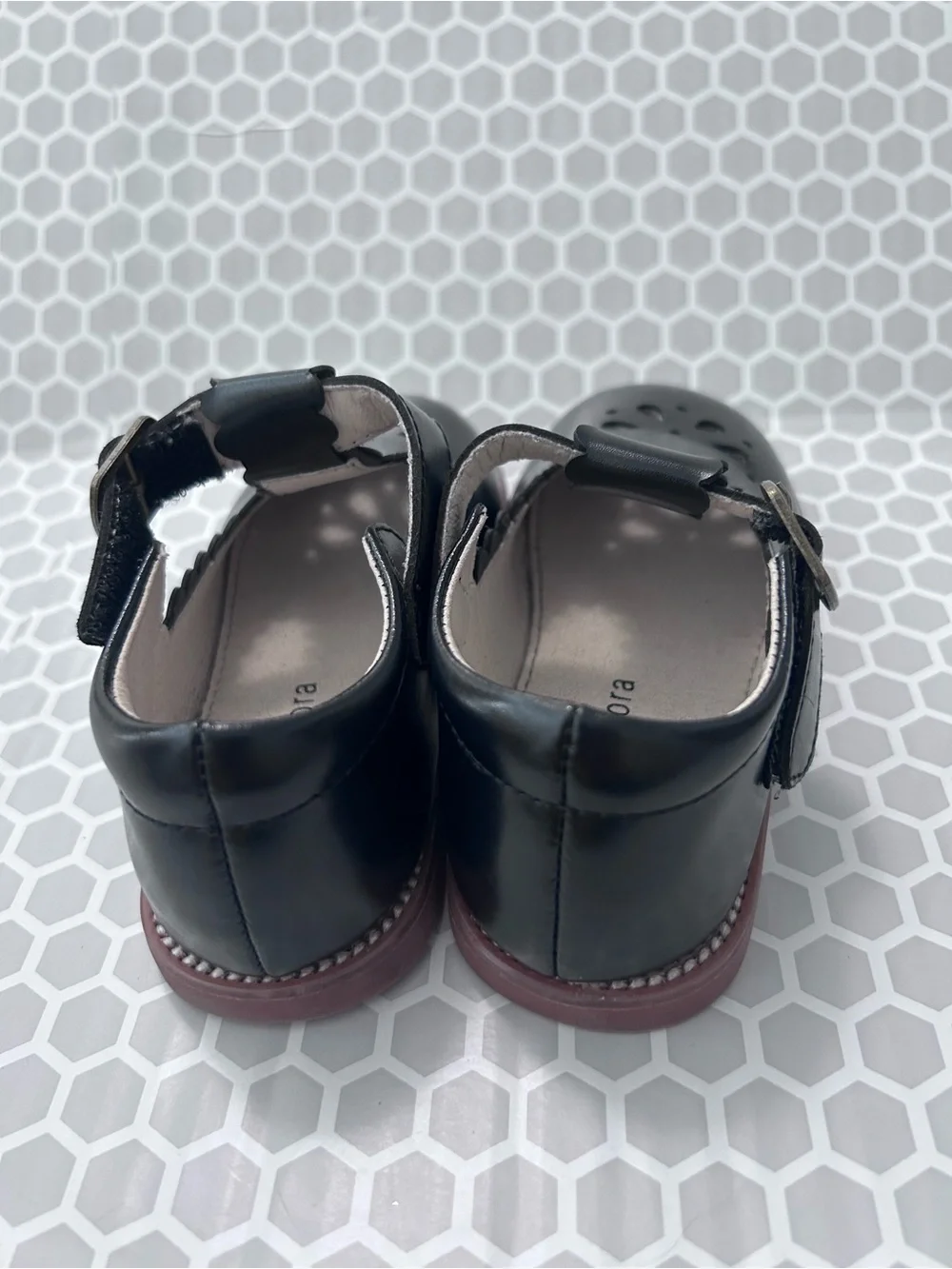 Felix & Flora elegant black